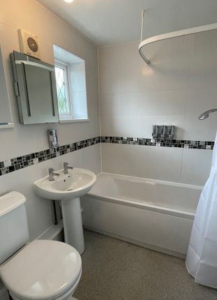 32, Vesey Close, Water Orton photo 4
