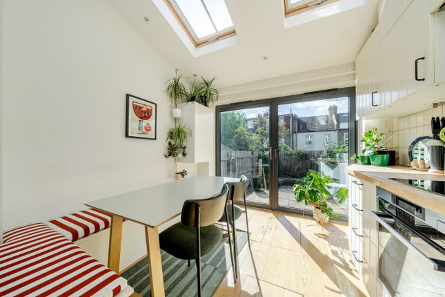 276, Cowick Road, London photo 4