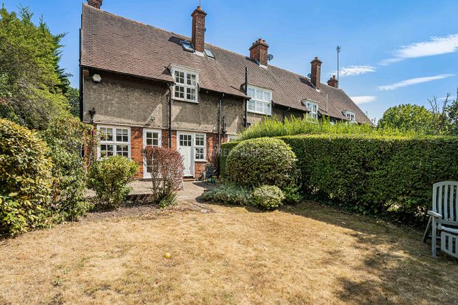 Midholm, Midholm, Hampstead Garden Suburb photo 3