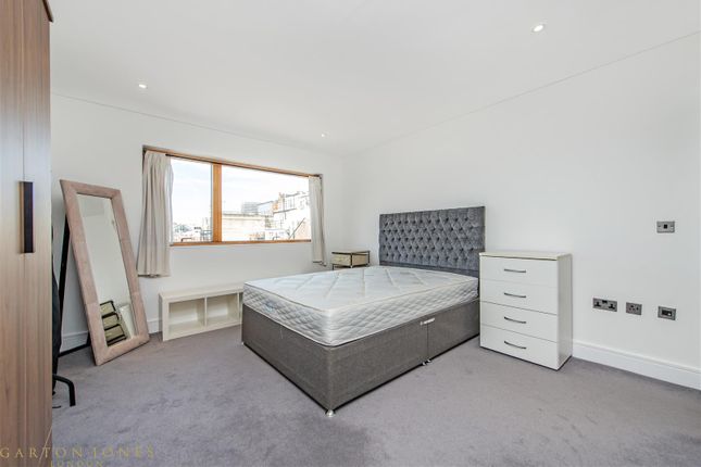 419, Cranbrook House, Westminster photo 3