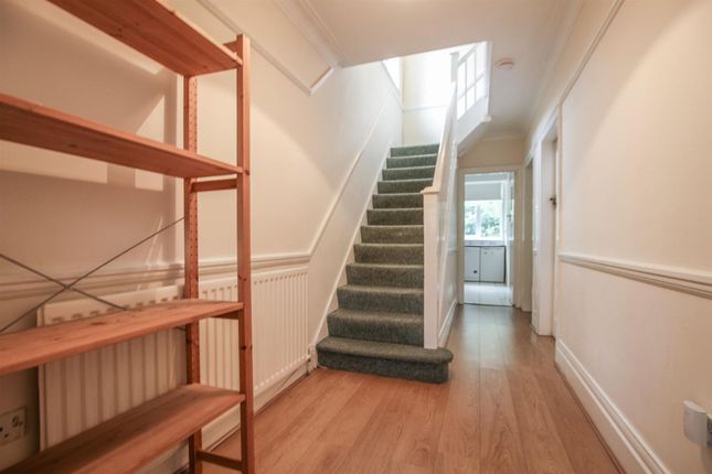 28 Grosvenor Avenue, Newcastle Upon Tyne photo 5