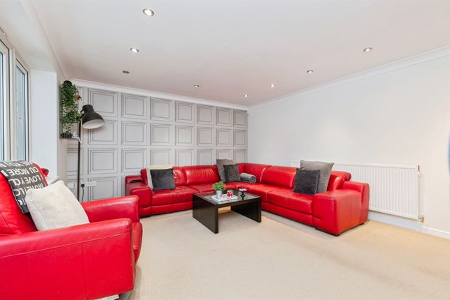 31, Clover Drive, Hartlepool photo 4