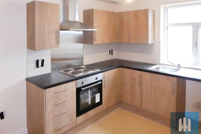 Flat 2, 2, Ling Bob, Halifax photo 2