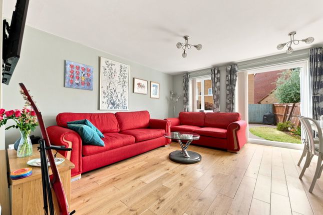 16, Braunton Crescent, Nottingham photo 4