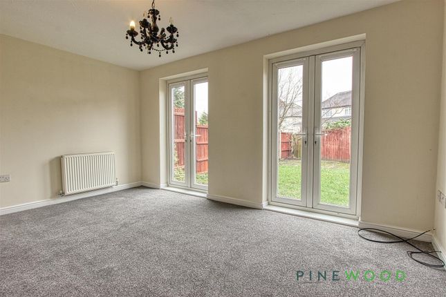 Town house for sale in Mulberry Croft, Hollingwood, Chesterfield