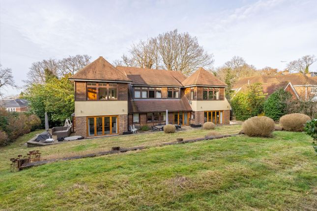 22, Green Lane, Cobham photo 3