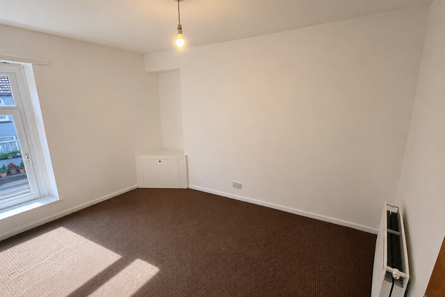 87, Neath Road, Neath photo 2