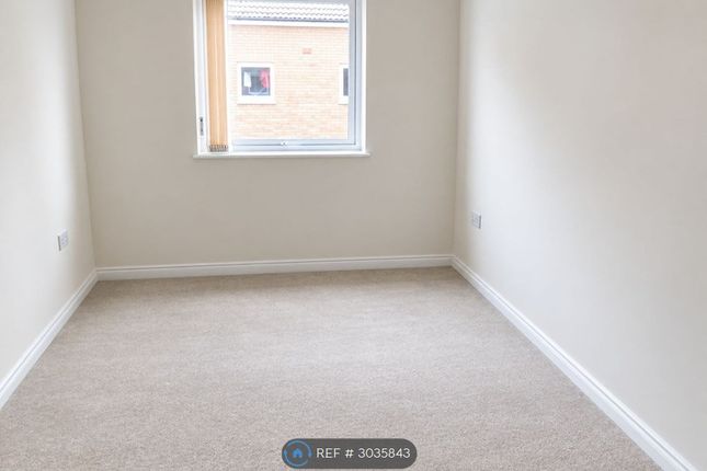 Florey Court, Old Town, Swindon photo 4