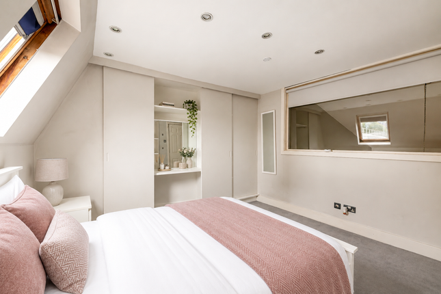 1, Trinity Mews, London photo 4