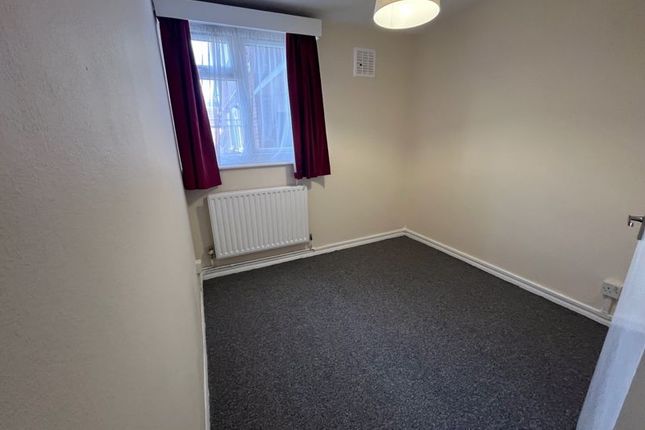 Flat for sale in Compton Crescent, Northolt