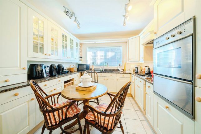 16, Fitzharding Road, North Somerset photo 4
