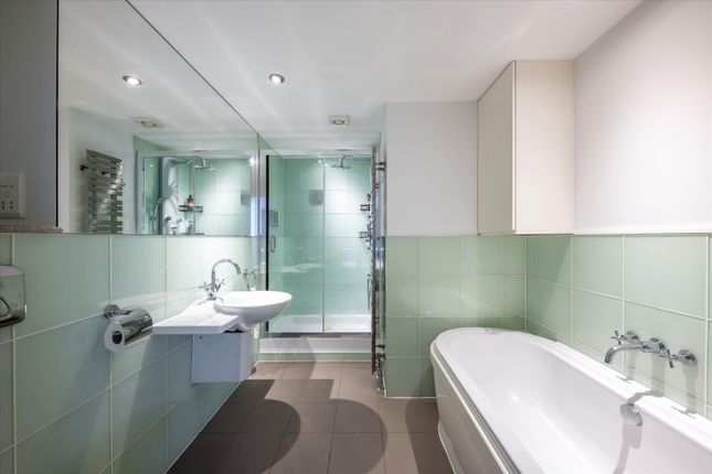 77D, Belsize Lane, London photo 2