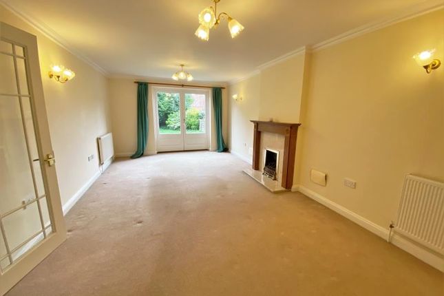 6, Waldens Park Road, Woking photo 4