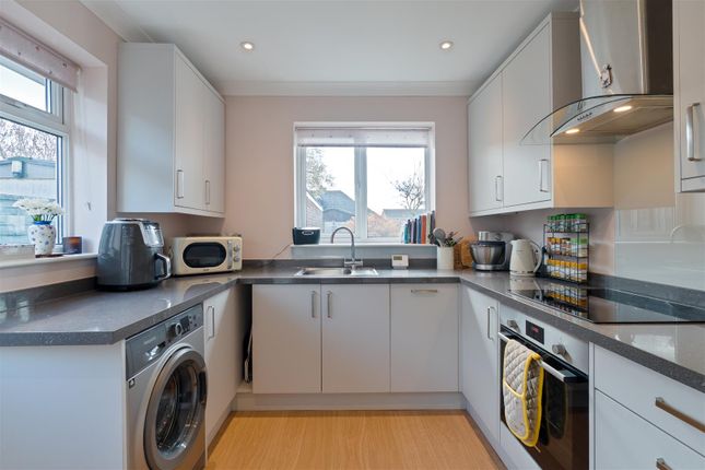 89, Madginford Road, Maidstone photo 2