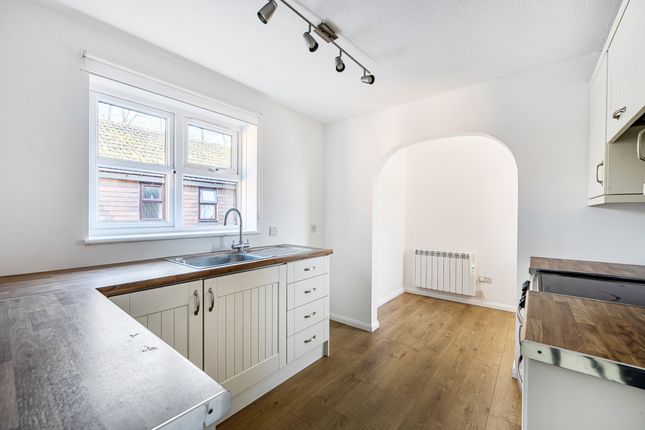 Flat 24, Leatherhead photo 4