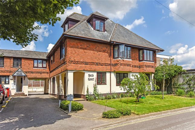 Thumbnail Flat for sale in Park Court, Park Road, Petersfield, Hampshire