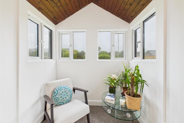 8, Greenbank, Hayle photo 3