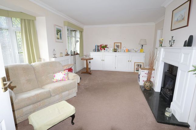16, Nant-Yr-Adar, Llantwit Major photo 3