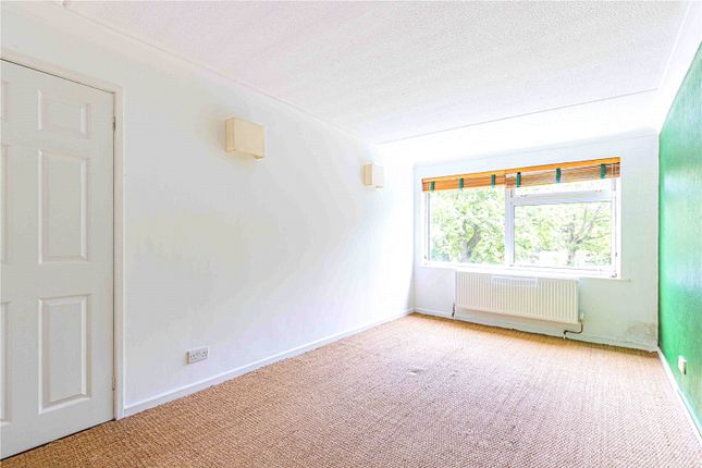 7, Rutland Place, Bushey Heath photo 5