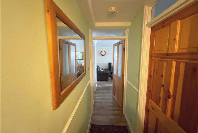128, Skelton Lane Woodhouse, Sheffield photo 2