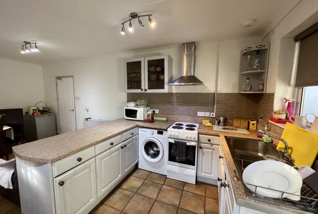 Room 1, 52a, Mill Street, Kidlington photo 3