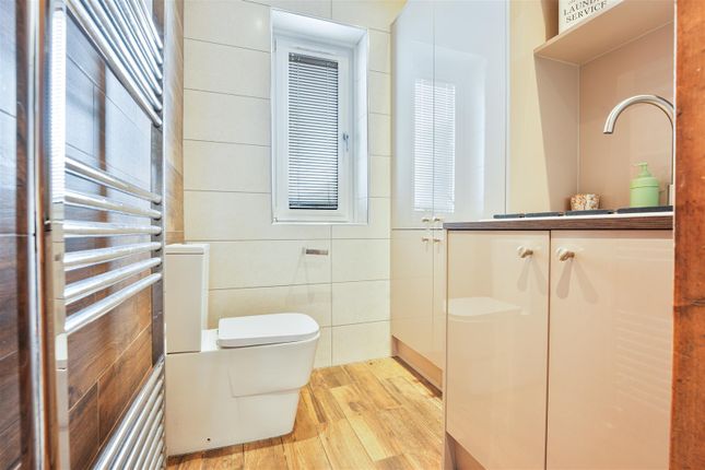 19, Broomside Crescent, Motherwell photo 4