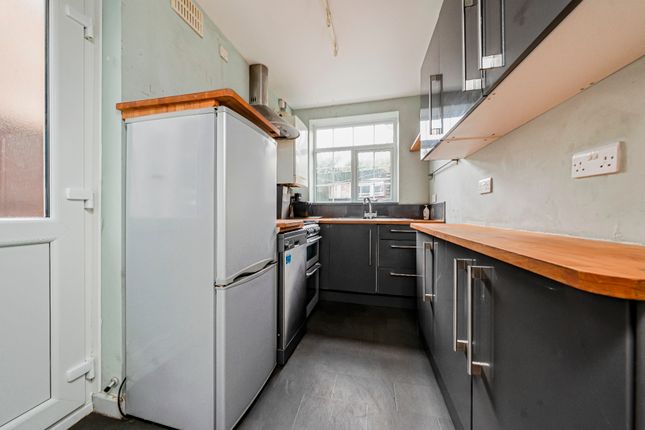 26 Park Street, Slough photo 4