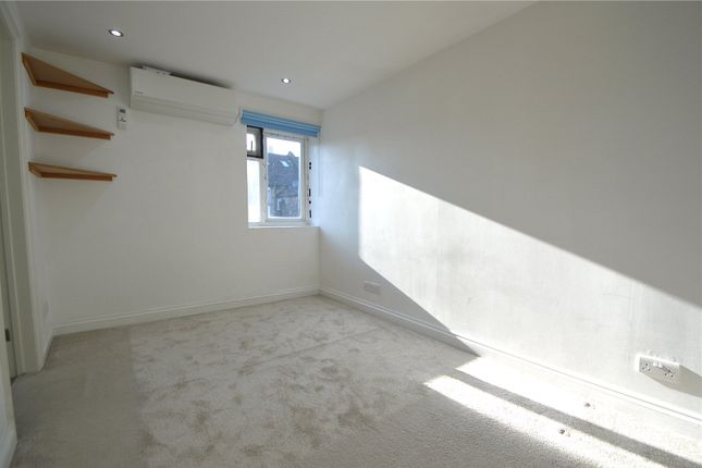 Clarendon Road, Croydon photo 4
