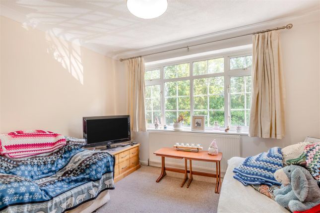 37, Lakeside, Snodland photo 4