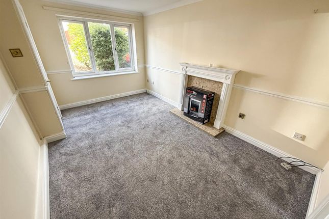 9, Middleton Close, Oswestry photo 4