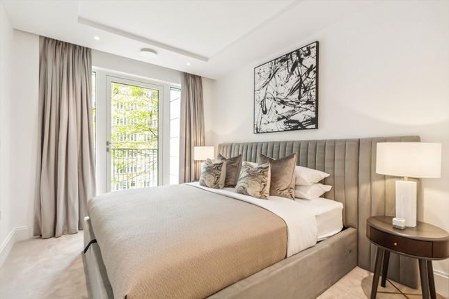 Flat for sale in The Quarter, 9 Millbank, London SW1P.