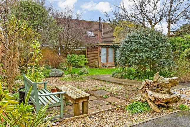 14 Meadow Close photo 2