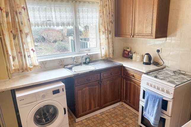 3, Holbrook Way, Chesterfield photo 4