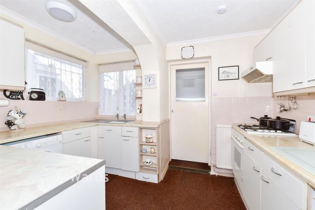 8, Bramley Road, Snodland photo 4