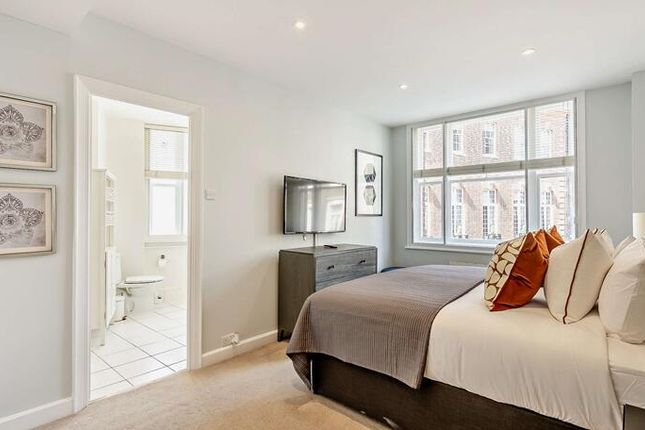 Flat 30, 39,, Hill Street, London photo 3