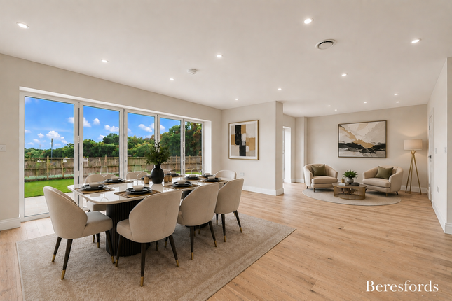 Unit 6 Vicarage Wood,, Wigley Bush Lane, Brentwood photo 4
