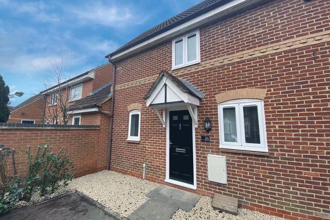 Semi-detached house to rent in Orwell Drive, Didcot, Oxfordshire