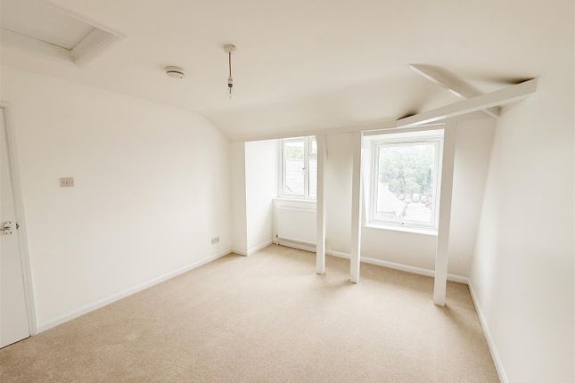 Flat 7 Lexden Lodge, Crowborough Hill, Crowborough photo 4
