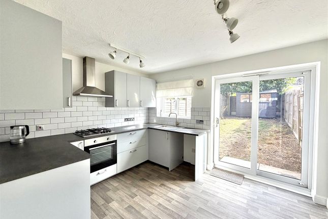 24, Woodsage Drive, Gillingham photo 2