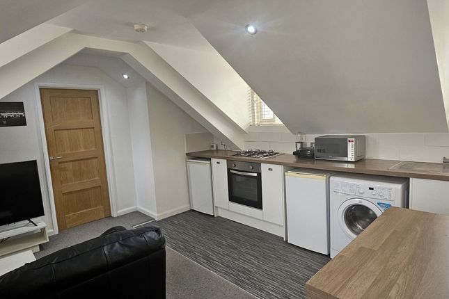 Flat for sale in Chancery House Tolworth Close, Surbiton, Surrey