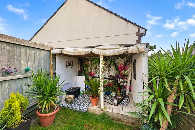 47, Robin Drive, Cornwall photo 4