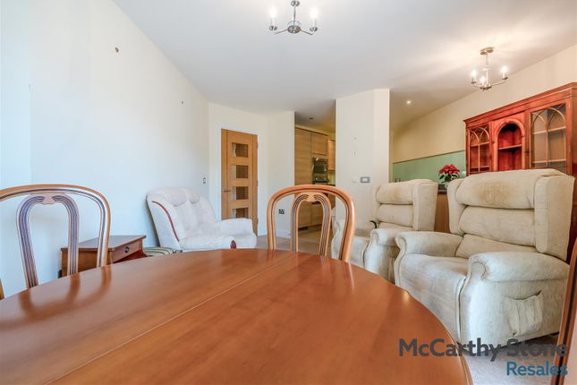 23 Sanderson Court, Park Road, Stourbridge photo 4