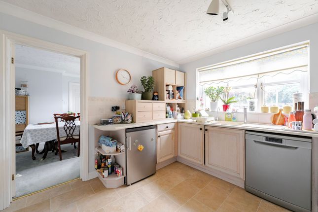 1 Borley Crescent, Bury St. Edmunds photo 4