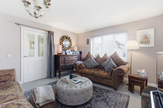 48 Wester Newlands Drive, Falkirk photo 4