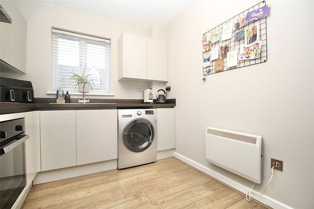 Flat for sale in Neptune Square, Ipswich, Suffolk