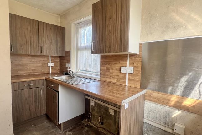 34, Trevithick Road, St. Austell photo 2