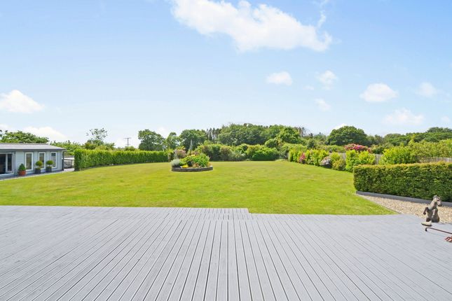 6 Dozmere, Truro photo 3