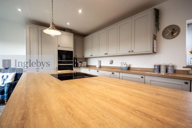 7 Townend Farm, Whitby Road, Saltburn-By-The-Sea photo 4
