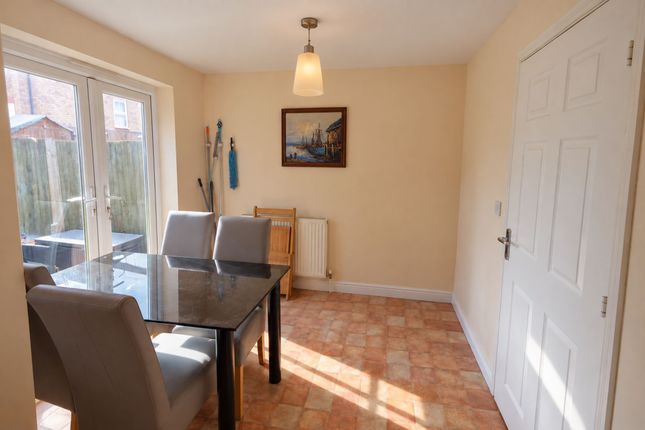 55 Fieldfare Close, Corby photo 4