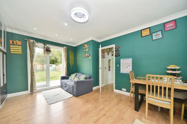 Parkfield Way, Bromley photo 4